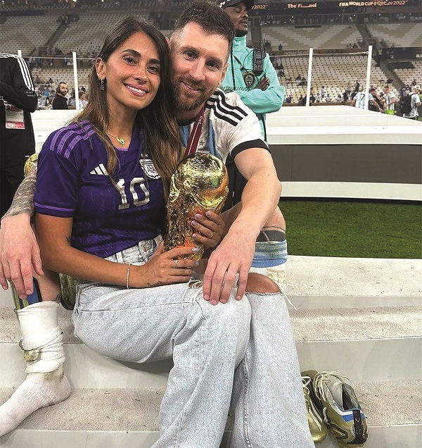 Người phụ nữ đằng sau chuyện tình cổ tích của Lionel Messi - ảnh 1