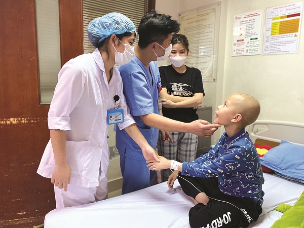 “Điểm tựa” tinh thần cho người bệnh - ảnh 2