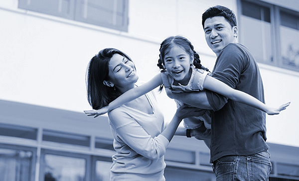 Vợ làm trụ cột, gia đình thêm vững - ảnh 2