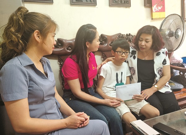 Các cấp Hội Phụ nữ tiếp tục kết nối “Mẹ đỡ đầu” với trẻ mồ côi - ảnh 3