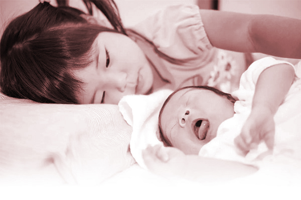 Bài học về dạy con chuẩn bị tâm lý làm anh, chị - ảnh 1