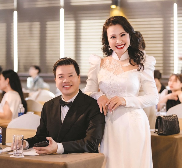 NSƯT Đăng Dương: “Vợ luôn giữ khoảng cách với người khác giới” - ảnh 2