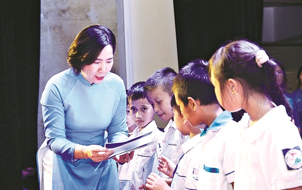 Chăm lo cho phụ nữ và trẻ em khó khăn là nhiệm vụ quan trọng của Hội - ảnh 1