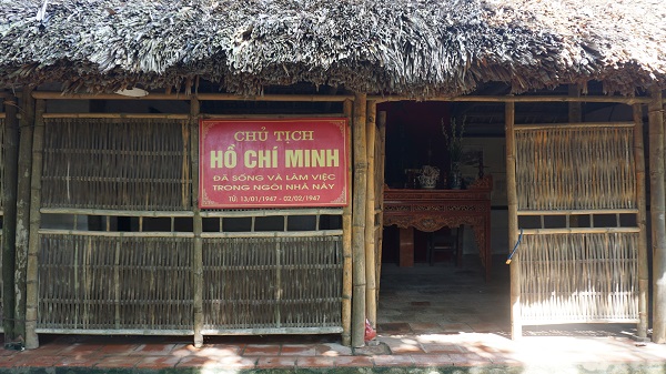 Di tích nhà lưu niệm Bác Hồ ở cần kiệm - ảnh 1