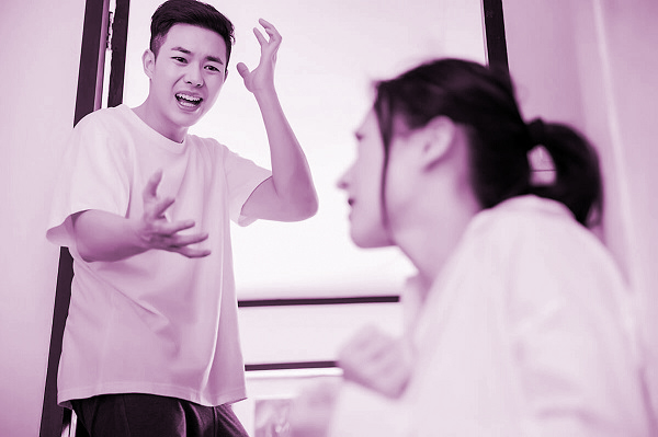 Vợ chồng không... “hợp nhất” - ảnh 2
