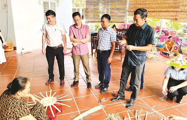Làng mây tre đan độc đáo của Hà Nội - ảnh 1