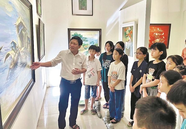 Độc đáo “Làng họa sĩ” - ảnh 1
