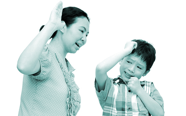 Trút hận chồng cũ sang con - ảnh 1