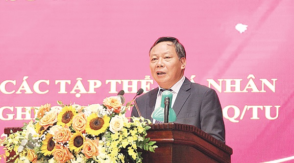 Quyết tâm cao, kiên trì, bền bỉ tìm giải pháp phù hợp đưa nghị quyết vào cuộc sống - ảnh 1