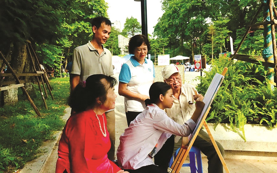 Chung tay xây dựng gia đình no ấm, tiến bộ - ảnh 2
