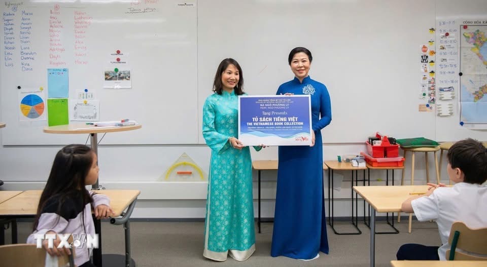 Cậu bé gốc Việt vinh dự được đọc thơ cho Phu nhân Ngô Phương Ly - ảnh 4