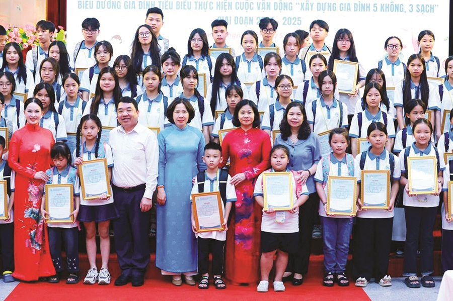 Bước phát triển mới của phong trào phụ nữ Thủ đô - ảnh 1