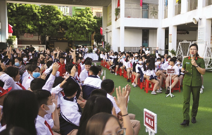 Xây lá chắn an toàn cho trẻ - ảnh 1