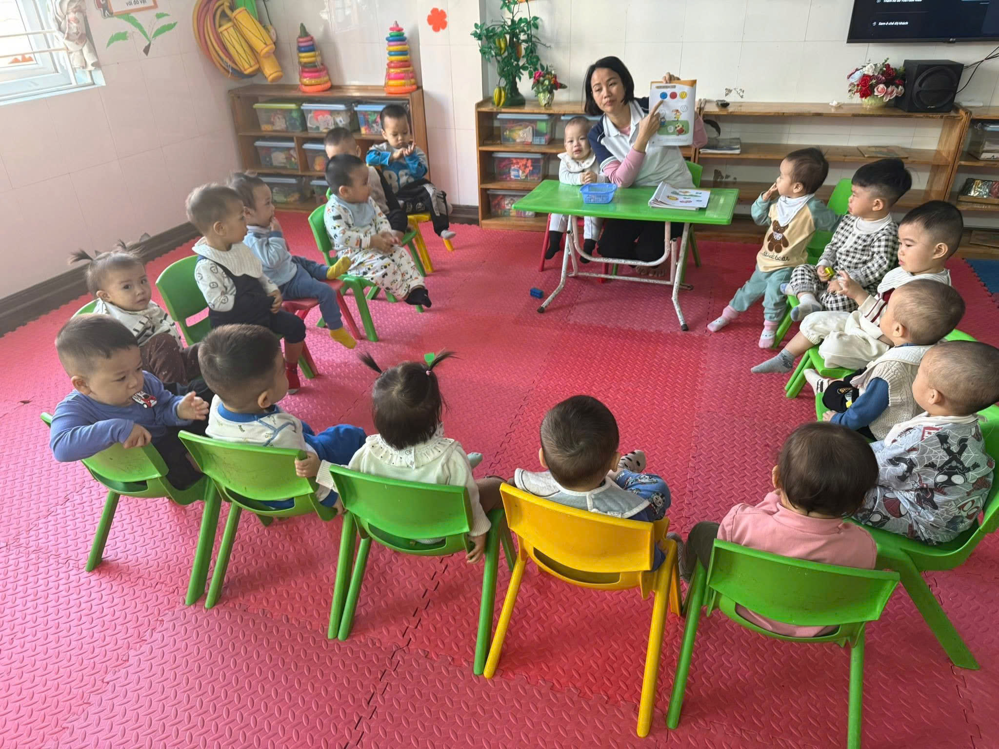 Đặt giáo dục vào trọng tâm chiến lược phát triển - ảnh 4