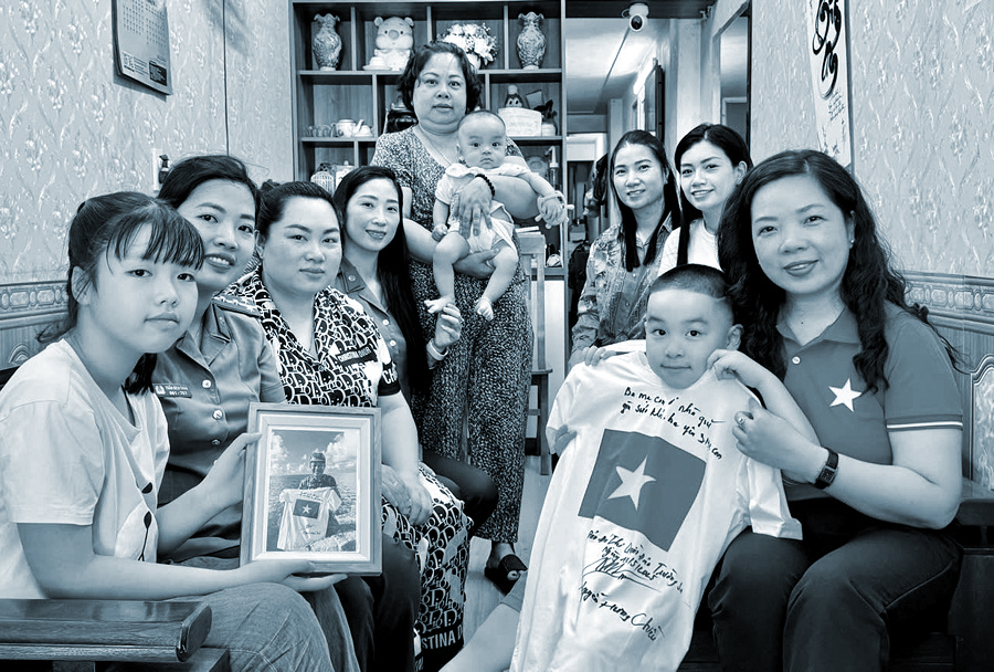 Nữ cán bộ công an thầm lặng giữ “kho dữ liệu” - ảnh 3