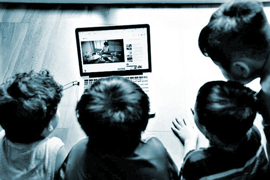 Nguy cơ trẻ gặp rủi ro trên môi trường mạng - ảnh 1
