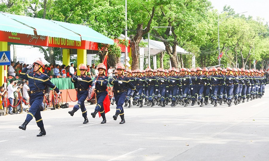 Công an Hà Nội tăng cường bám cơ sở, giữ vững bình yên từ gốc - ảnh 14