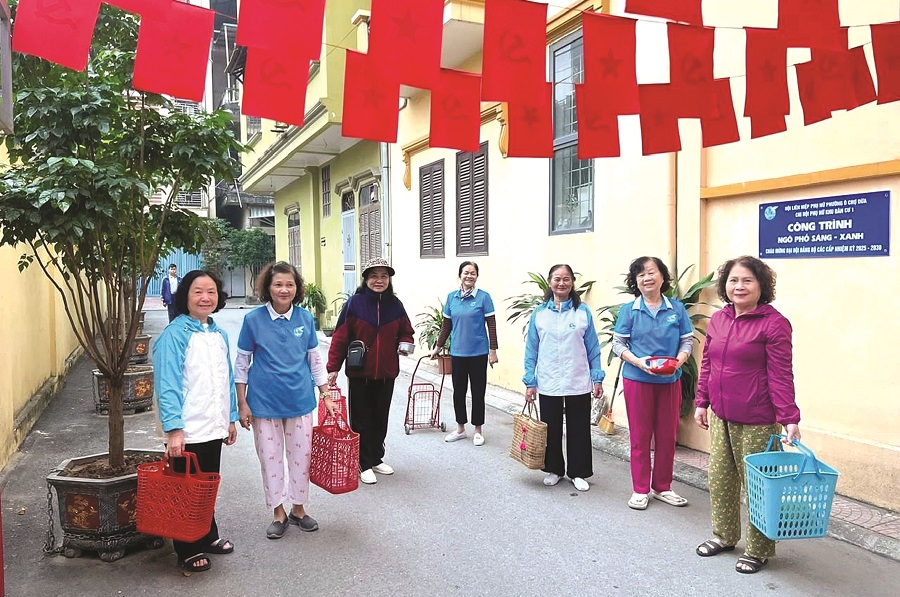 Phụ nữ Thủ đô chung tay xây dựng Hà Nội xanh, sạch, đẹp - ảnh 1