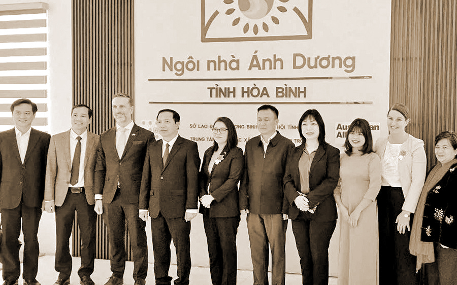 “Cánh cửa” giúp phụ nữ và trẻ em thoát khỏi bạo lực - ảnh 1