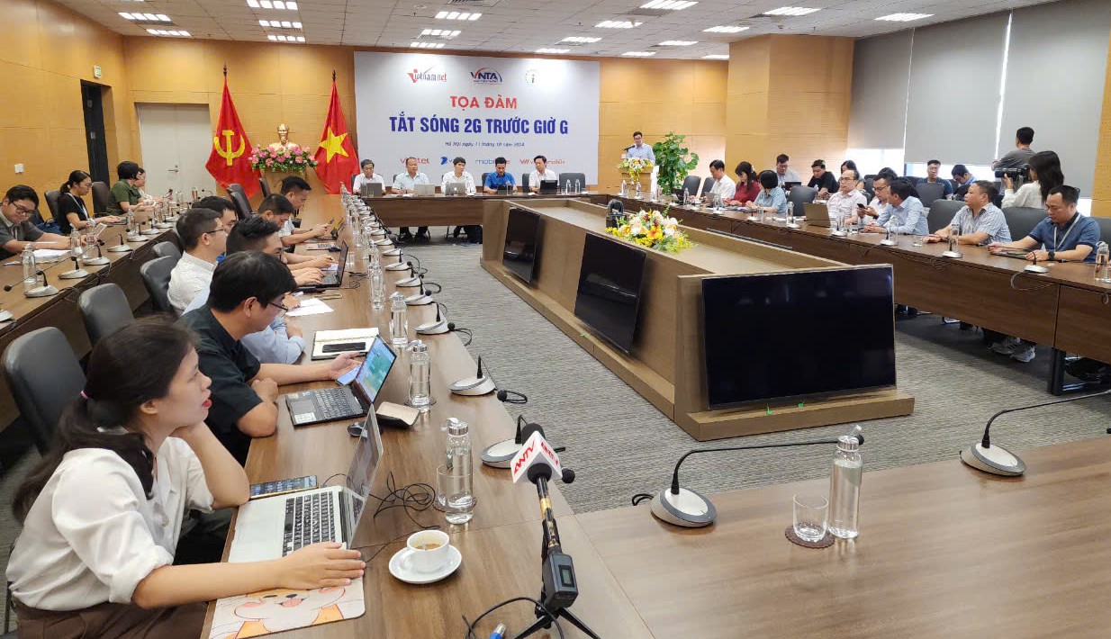Ngày 15/10 tắt sóng 2G, các nhà mạng giải quyết thế nào với hơn 700.000 thuê bao 2G còn lại? - ảnh 1