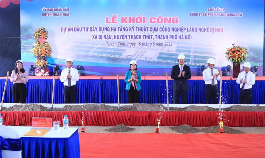 Khởi công xây dựng hạ tầng kỹ thuật cụm công nghiệp làng nghề Dị Nậu (Thạch Thất) trị giá gần 27 tỷ - ảnh 1