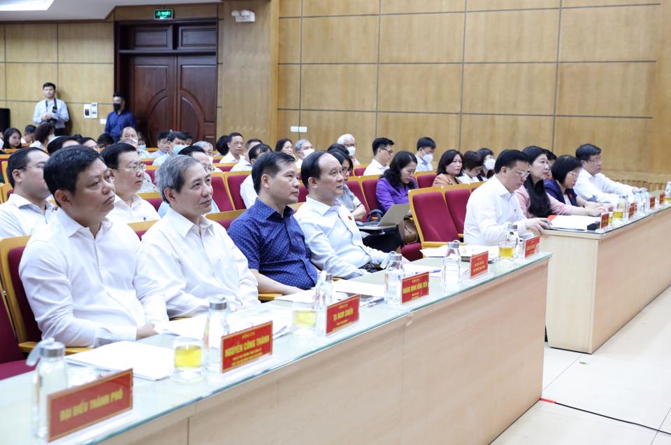 Cử tri Hà Nội lên án mạnh mẽ hành vi trục lợi trong công tác phòng, chống dịch - ảnh 2