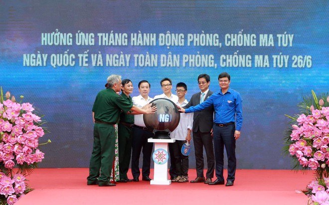 Từng bước ngăn chặn, tiến tới đẩy lùi tệ nạn ma túy - ảnh 1