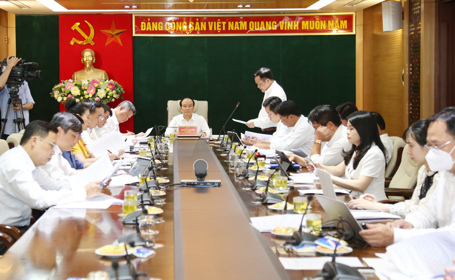 Đại biểu HĐND thành phố thảo luận nhiều ý kiến xây dựng, phát triển Thủ đô - ảnh 1