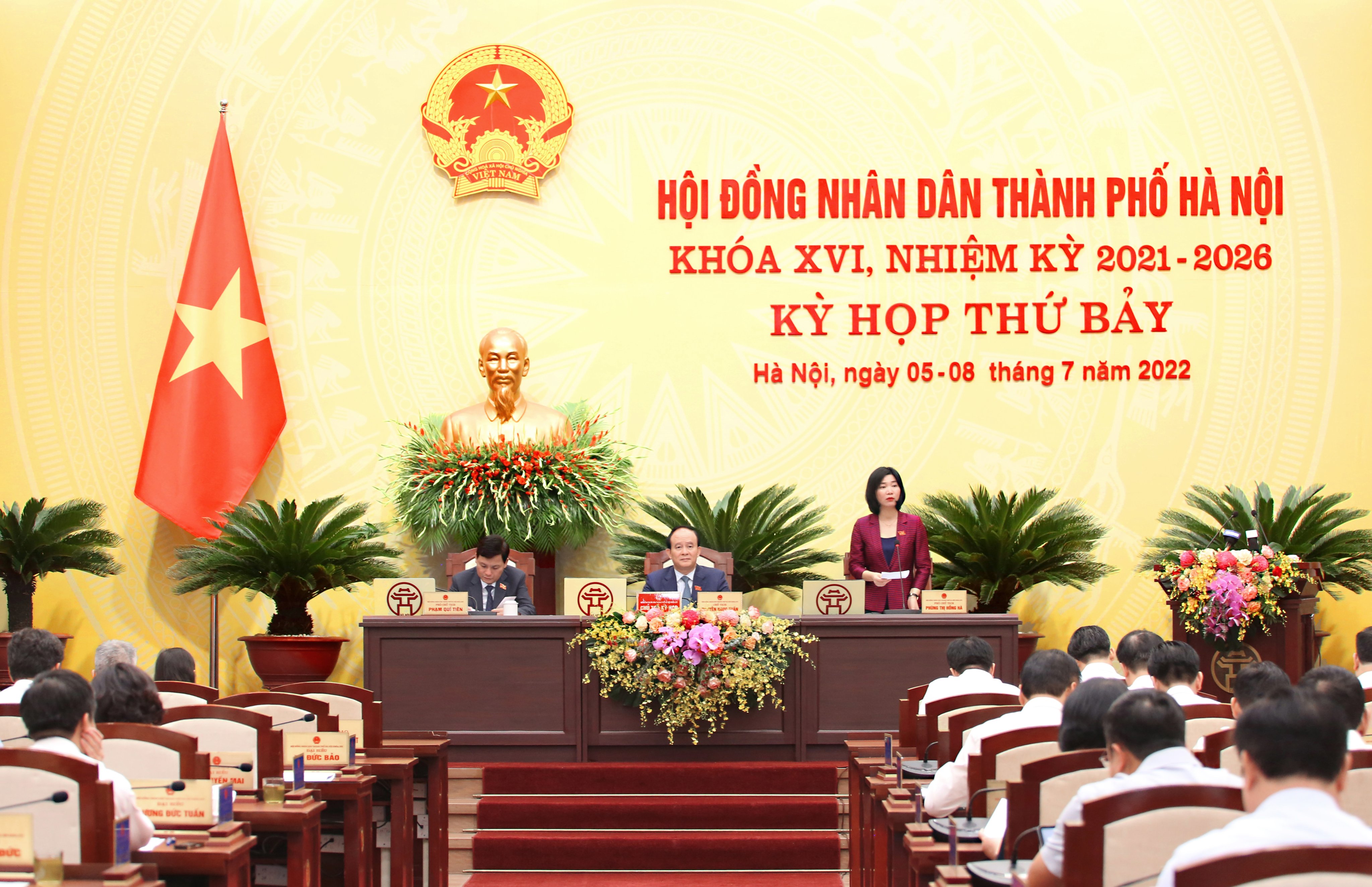 Các đại biểu nêu nhiều ý kiến tâm huyết xây dựng Thủ đô giàu đẹp - ảnh 1
