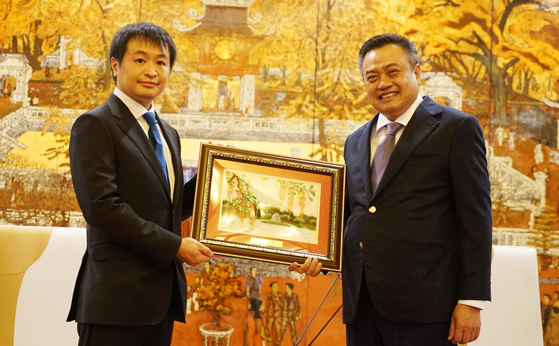 Chủ tịch UBND thành phố Hà Nội Trần Sỹ Thanh tiếp xã giao Đoàn Nghị sĩ Nhật Bản và Tập đoàn Y tế EMS - ảnh 1
