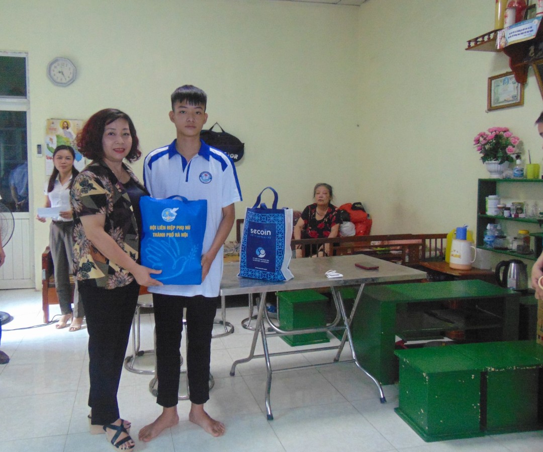 Mẹ đỡ đầu - cùng con nâng bước ước mơ! - ảnh 3