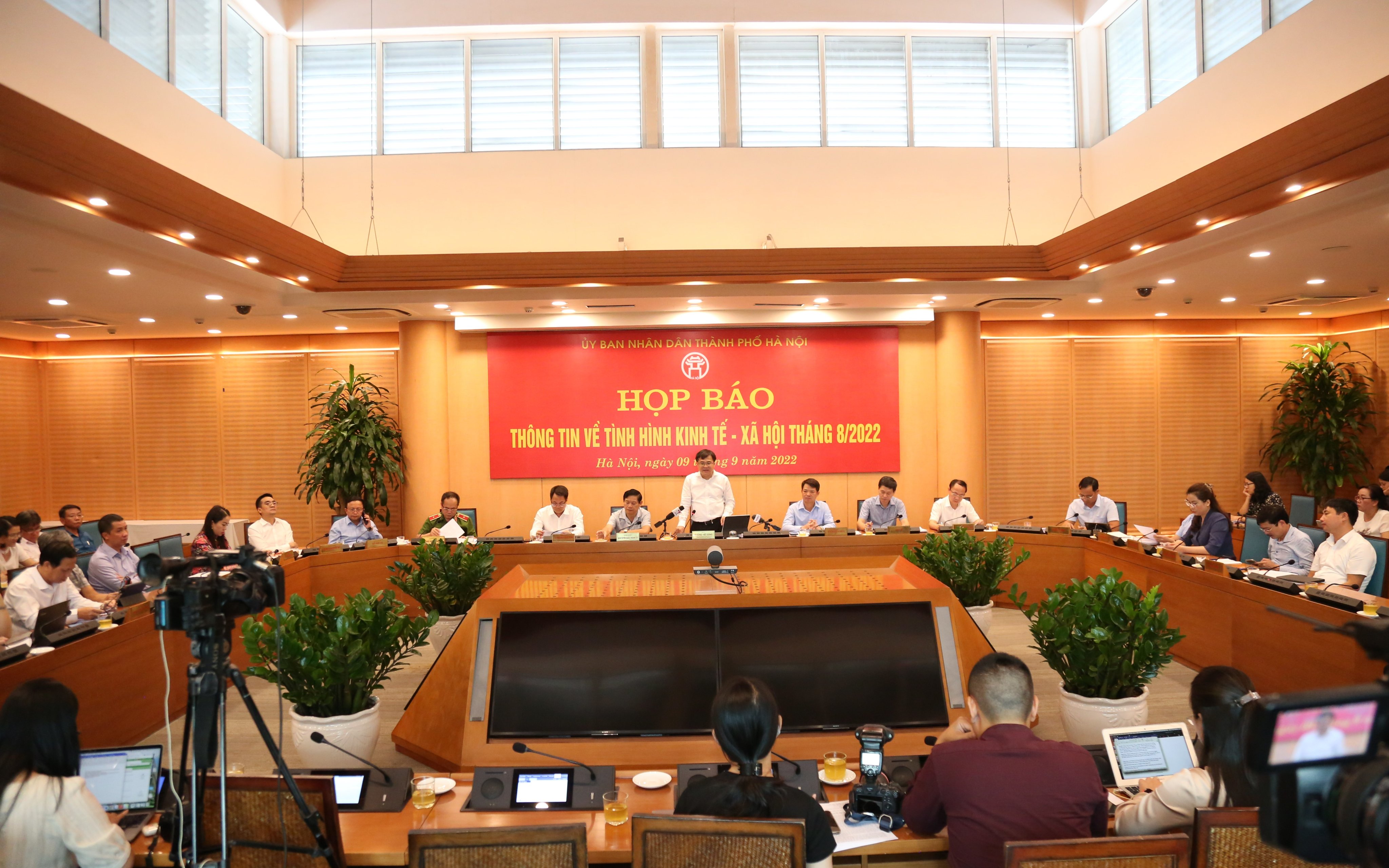 Thành phố Hà Nội dự kiến tổng mức ngân sách hỗ trợ năm học 2022 - 2023 khoảng 1.133 tỷ đồng - ảnh 1
