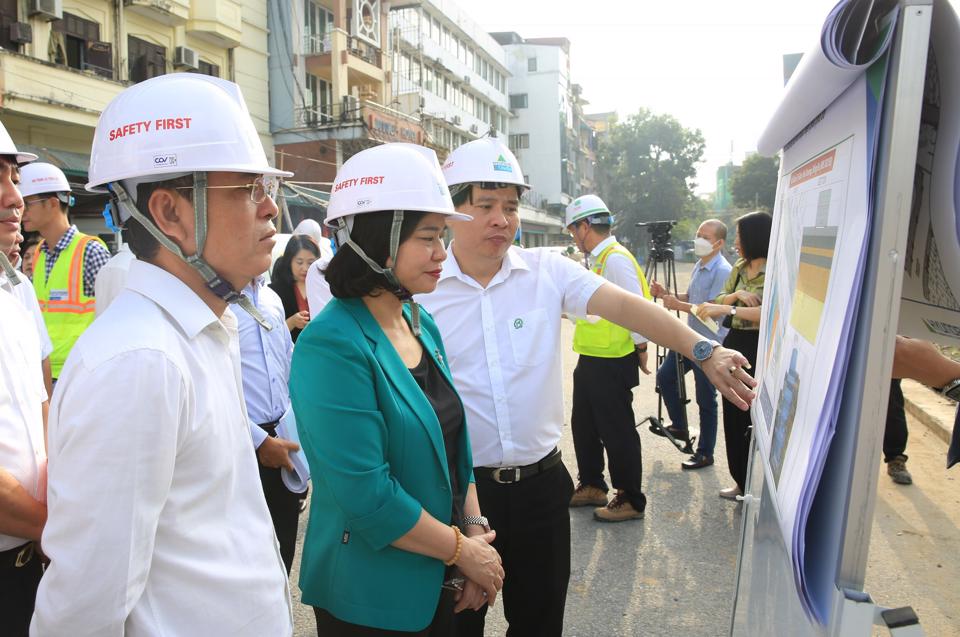 Sớm đưa phần công trình đi nổi của dự án vào sử dụng, góp phần giải quyết vấn đề giao thông - ảnh 1