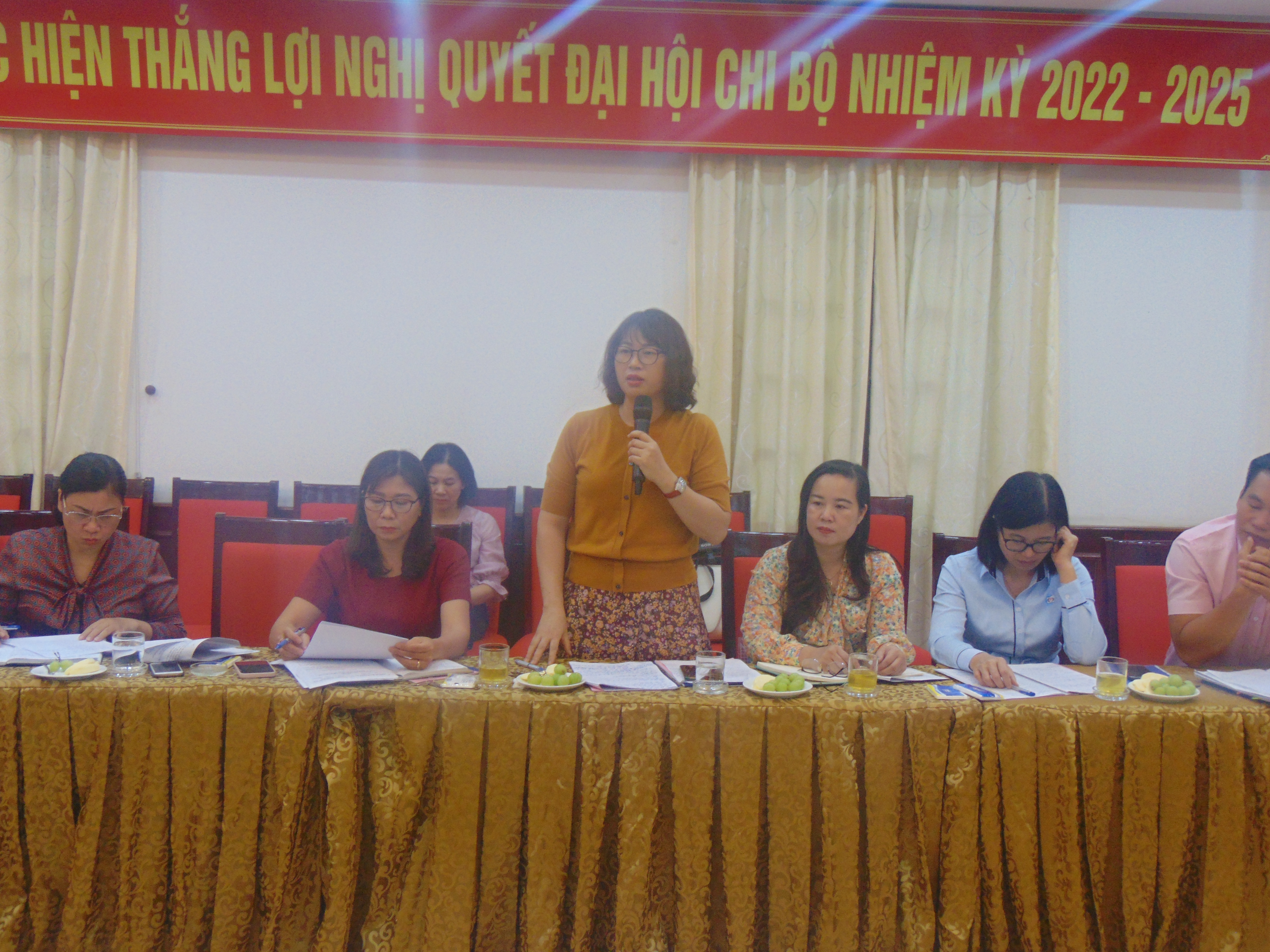 Quận Nam Từ Liêm quan tâm, khai thác hiệu quả nguồn lực lao động nữ - ảnh 3