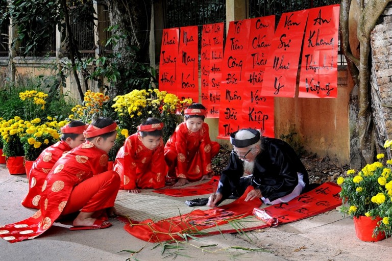 Hà Nội: Bảo đảm mọi nhà, mọi người đều được vui xuân, đón Tết - ảnh 1