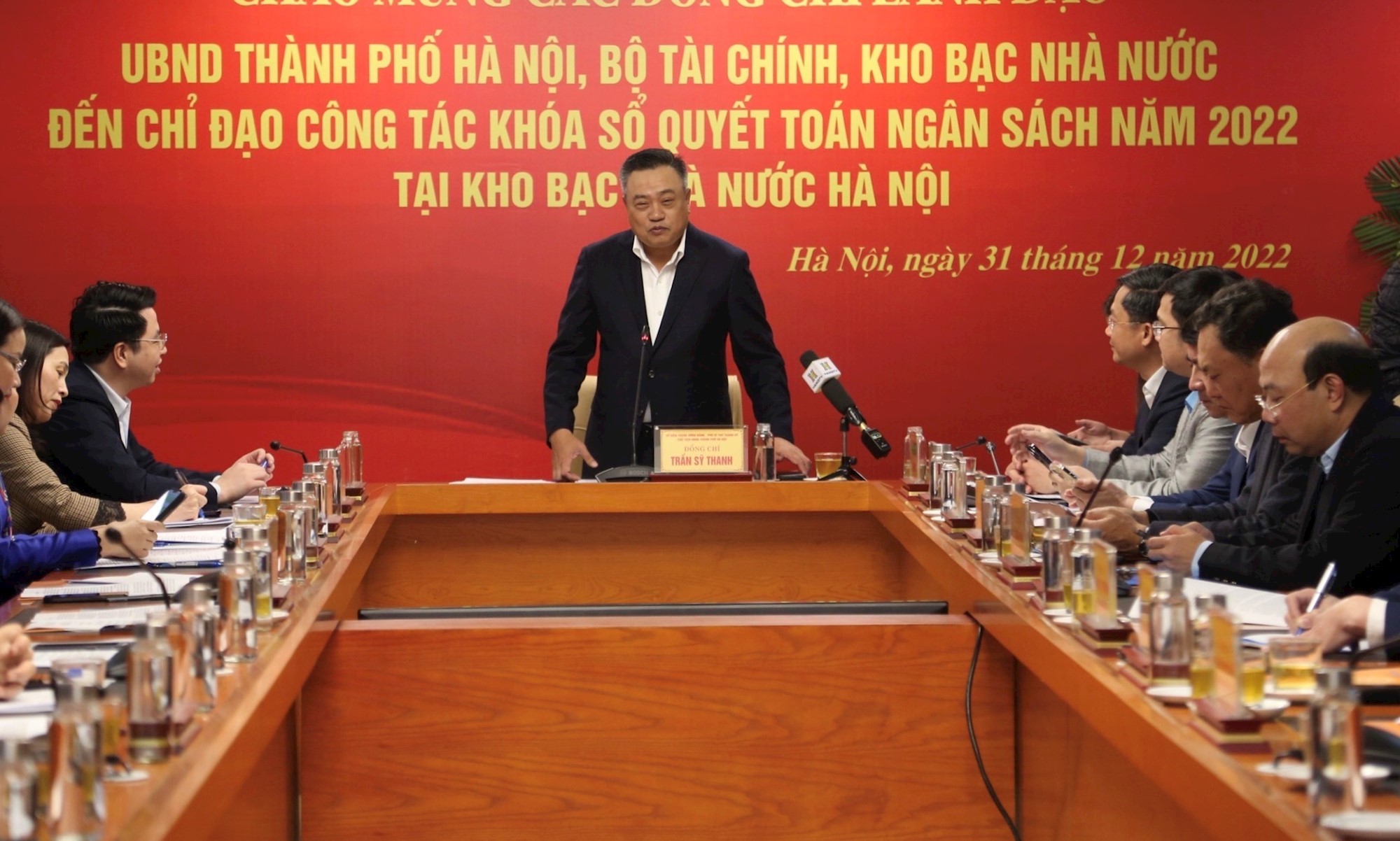 Năm 2023, Hà Nội dự toán thu ngân sách nhà nước được giao 352.919,3 tỷ đồng - ảnh 1