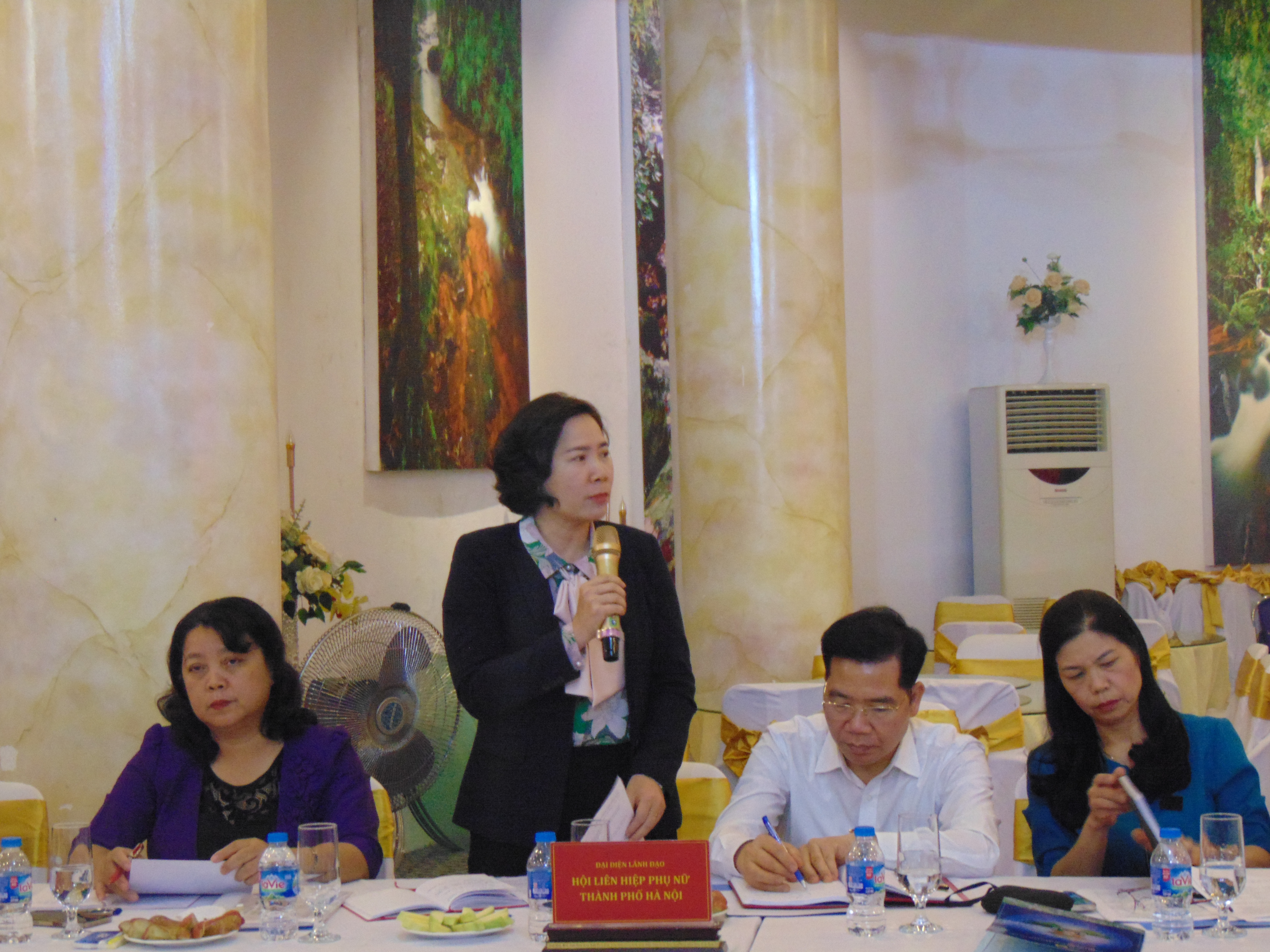 MTTQ và các tổ chức chính trị - xã hội cần bám sát những nhiệm vụ trọng tâm của thành phố trong quý II - ảnh 2