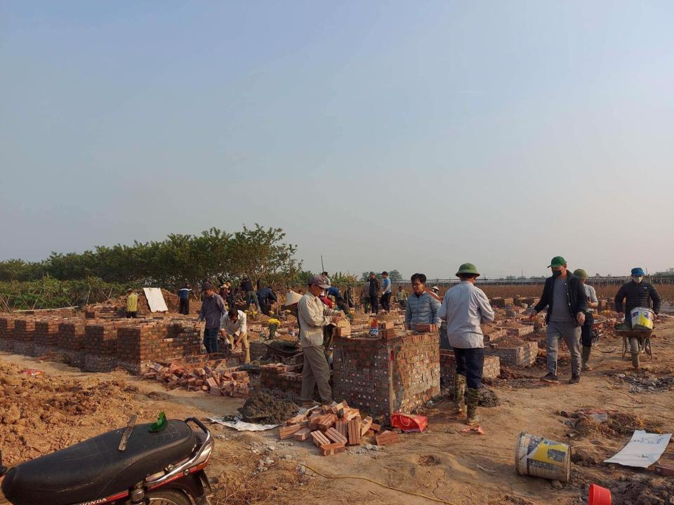 Huyện Đan Phượng đã chi trả đền bù giải phóng mặt bằng thuộc dự án đường Vành đai 4 hơn 300 tỷ đồng - ảnh 1