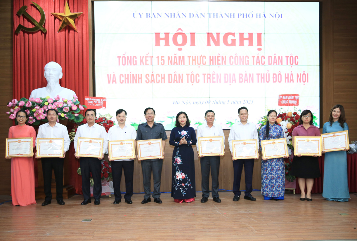 Đồng bào các dân tộc thiểu số của Thủ đô đẩy mạnh phát triển kinh tế, gìn giữ và phát huy bản sắc văn hóa tốt đẹp - ảnh 1