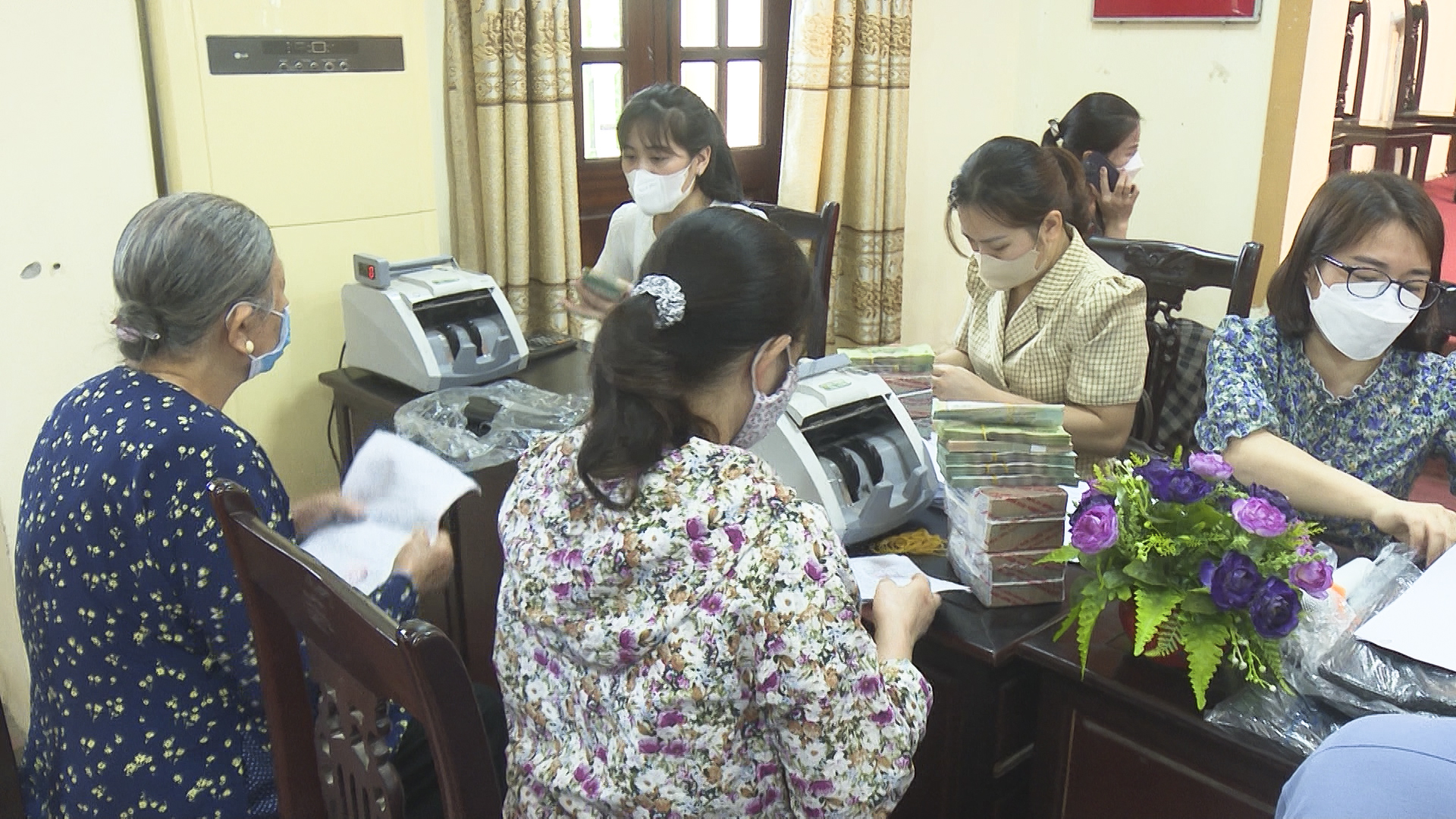 293 hộ dân xã Nhị Khê (Thường Tín) đã nhận tiền chi trả bồi thường GPMB đường vành đai 4 - ảnh 1