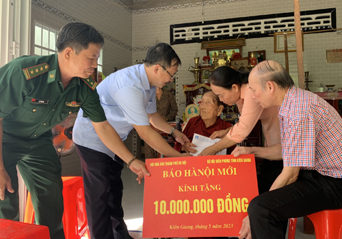 Phóng viên Thủ đô đến với chiến sĩ Biên phòng tỉnh Kiên Giang - ảnh 2