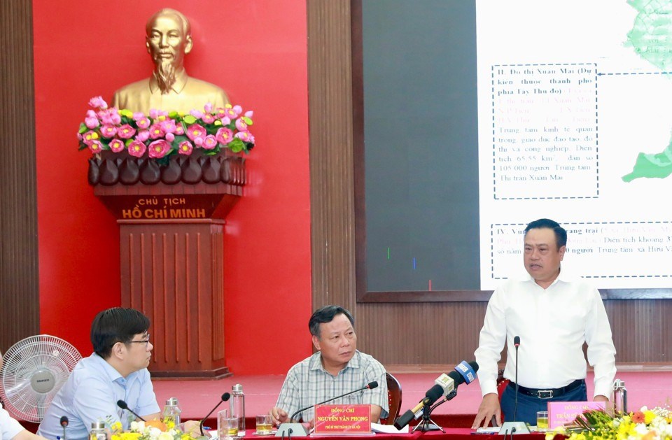 Bí thư Thành ủy Hà Nội đề nghị huyện ủy Chương Mỹ không làm thay chính quyền, nhưng phải chủ động “xông lên” - ảnh 2