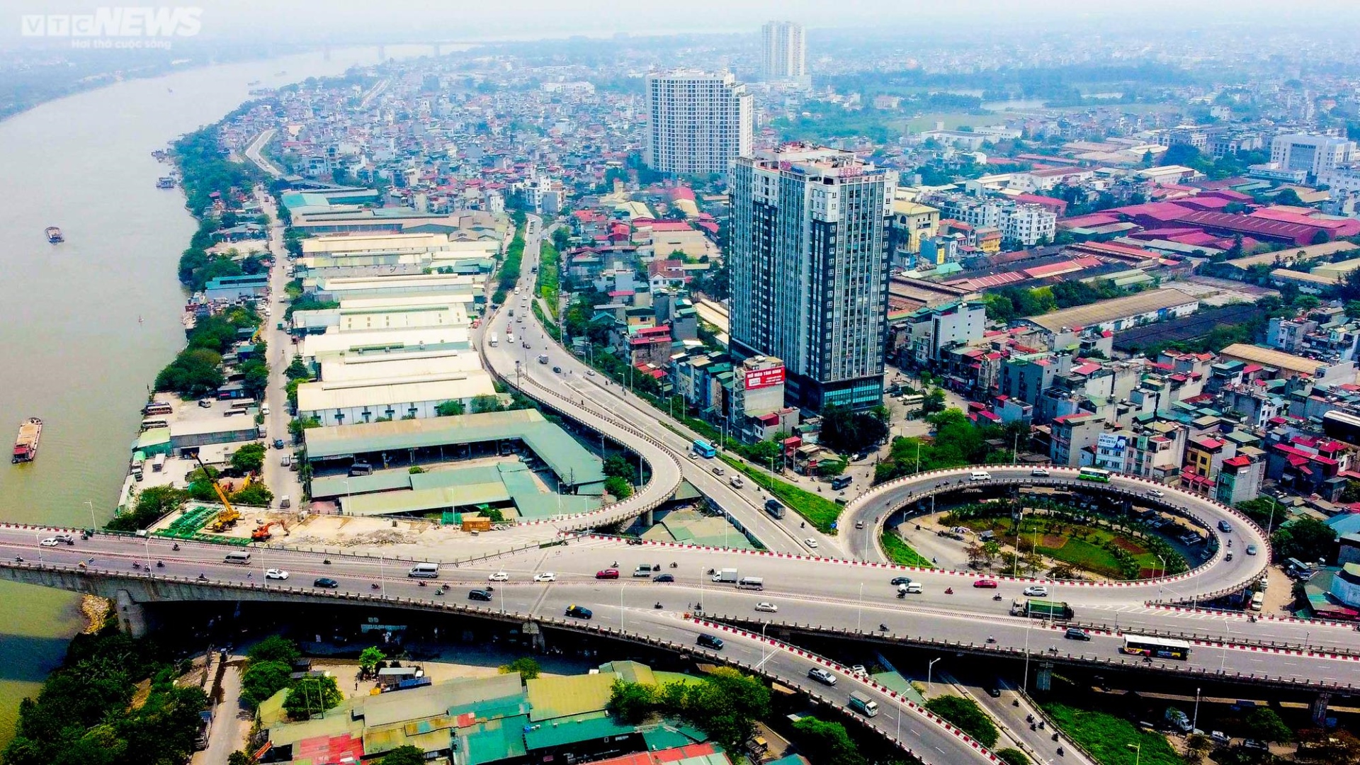 Thủ tướng Phạm Minh Chính yêu cầu nỗ lực đẩy nhanh tiến độ các công trình, dự án quan trọng quốc gia - ảnh 1