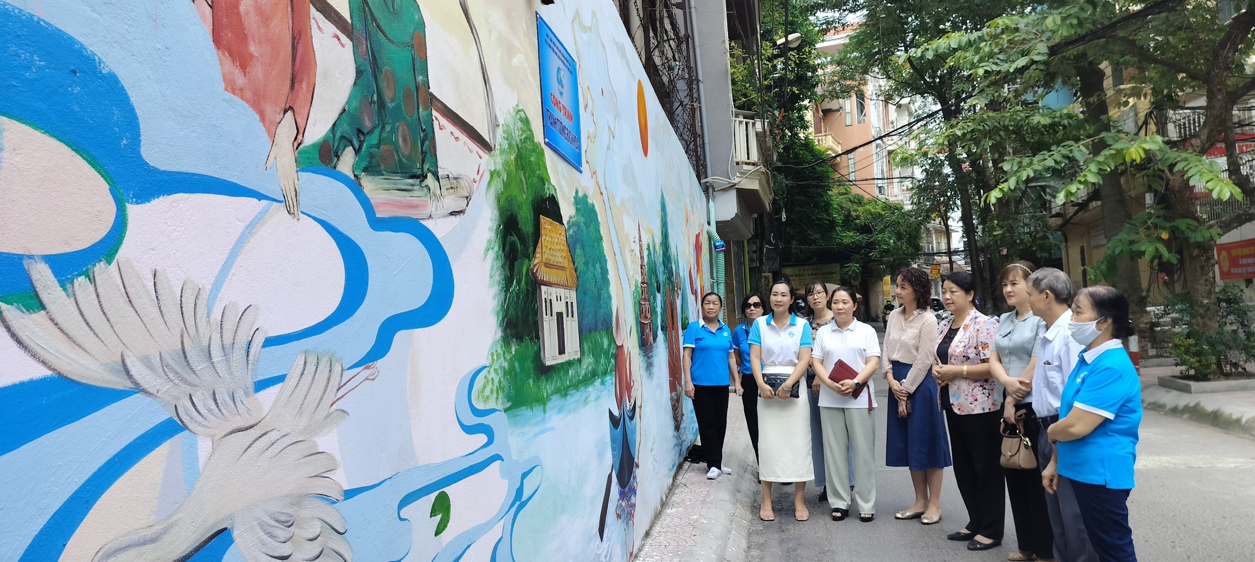“Đoạn đường/tuyến phố nở hoa” đã thể hiện tính lan tỏa của phong trào đến với người dân - ảnh 6