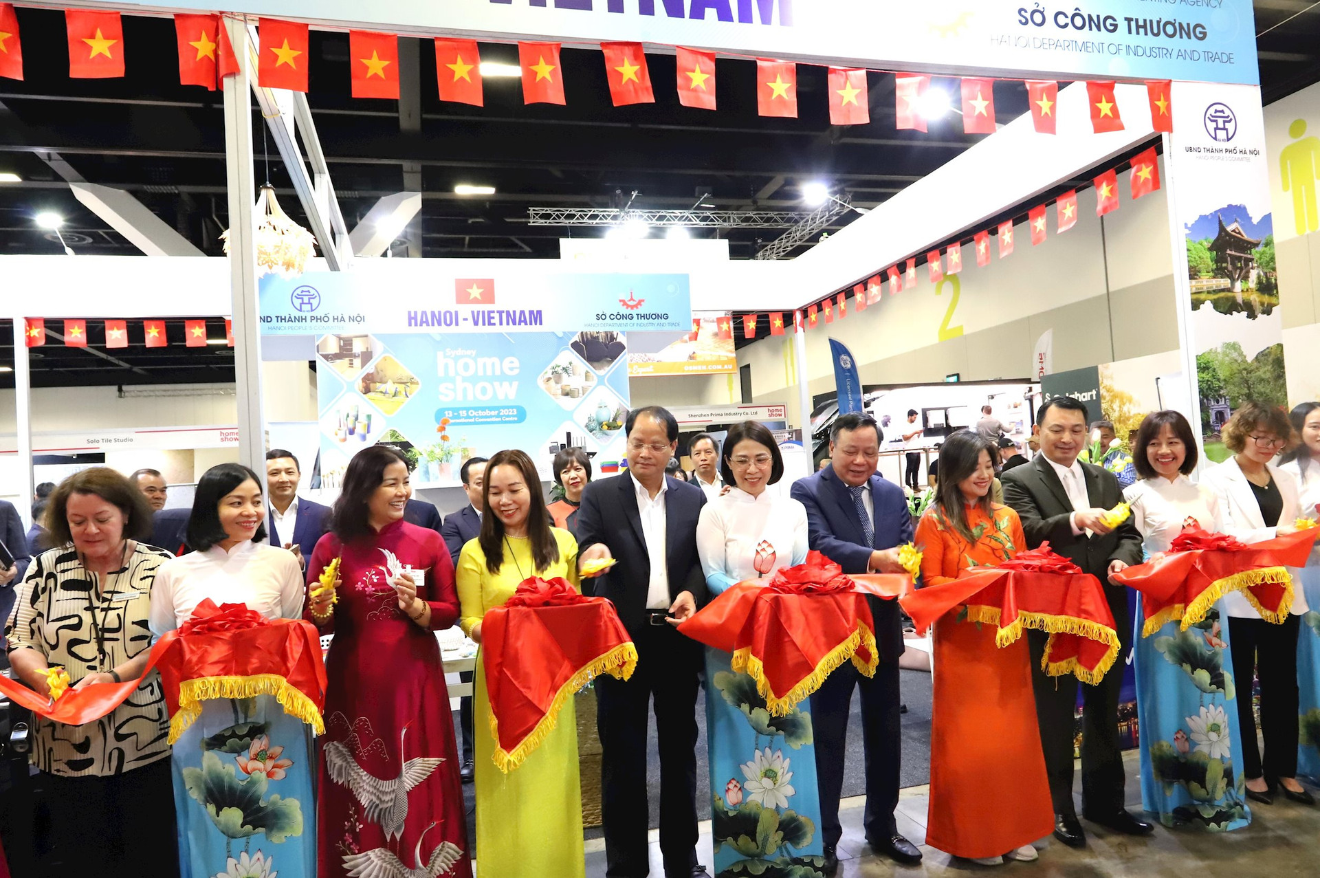 Thủ đô Hà Nội thúc đẩy hợp tác trên nhiều lĩnh vực với một số bang của Australia - ảnh 1