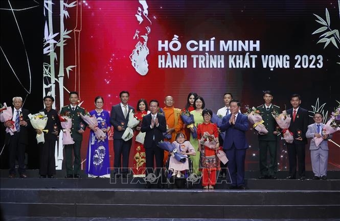 Hồ Chí Minh - Hành trình khát vọng 2023: Tôn vinh các điển hình tiêu biểu toàn quốc - ảnh 1