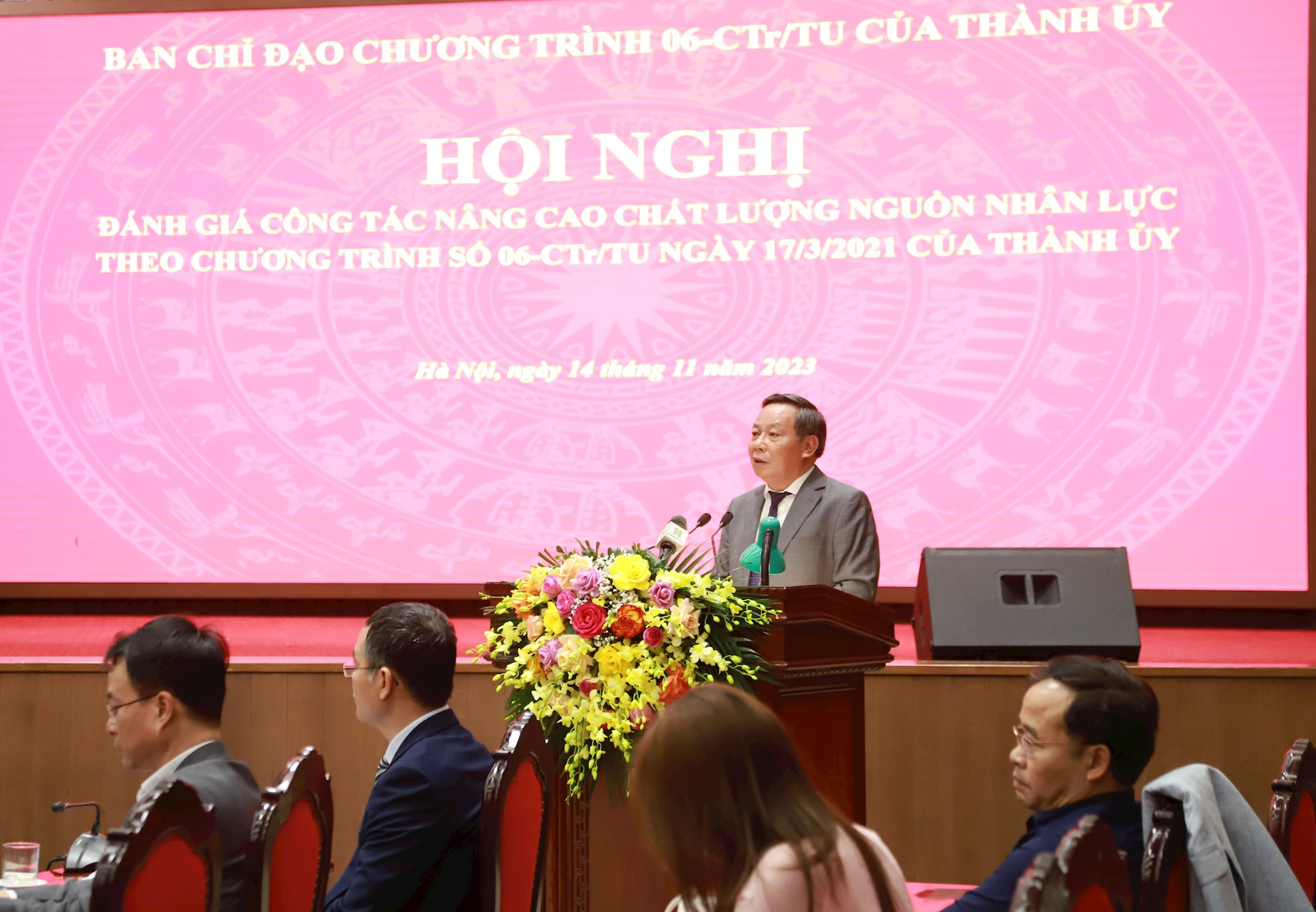 Nguồn nhân lực chất lượng cao, sự đổi mới sáng tạo, khoa học công nghệ và chuyển đổi số đặc biệt quan trọng - ảnh 1