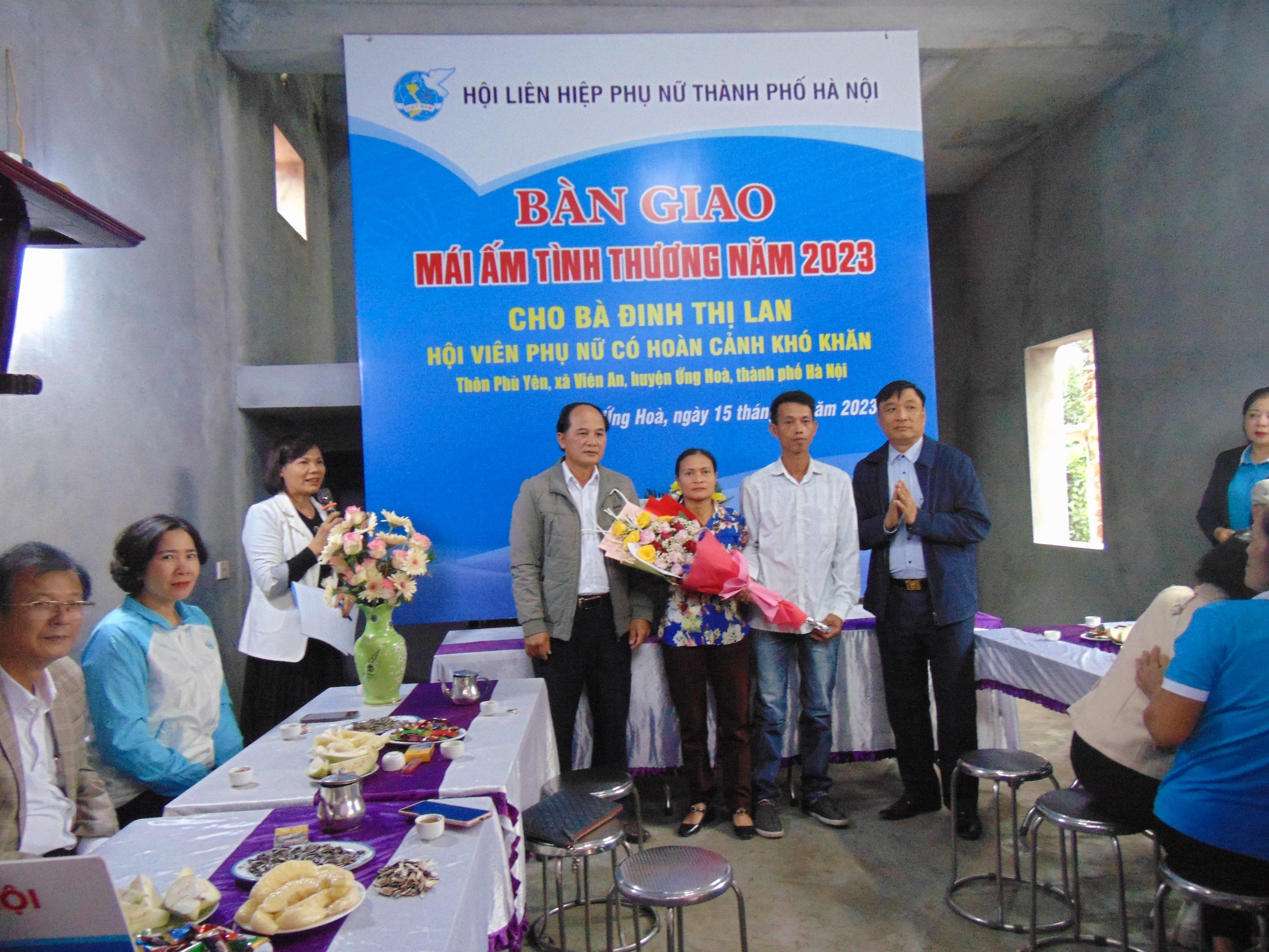  Bàn giao “Mái ấm tình thương”: Trao yêu thương, sẻ chia khó khăn với phụ nữ nghèo - ảnh 3