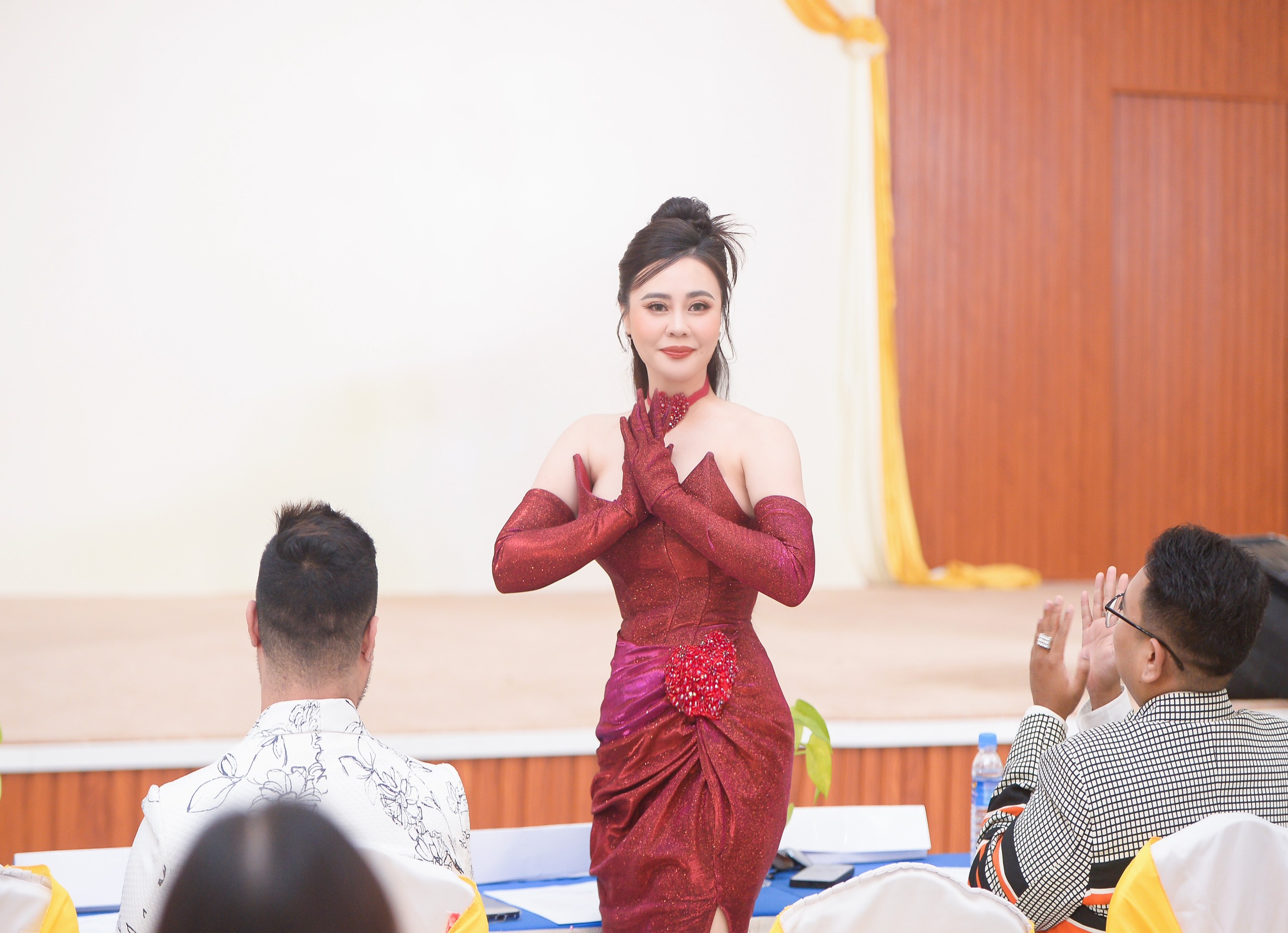 Mrs Grand International 2022 Phan Kim Oanh: Tự hào bởi một năm đương nhiệm xuất sắc - ảnh 1