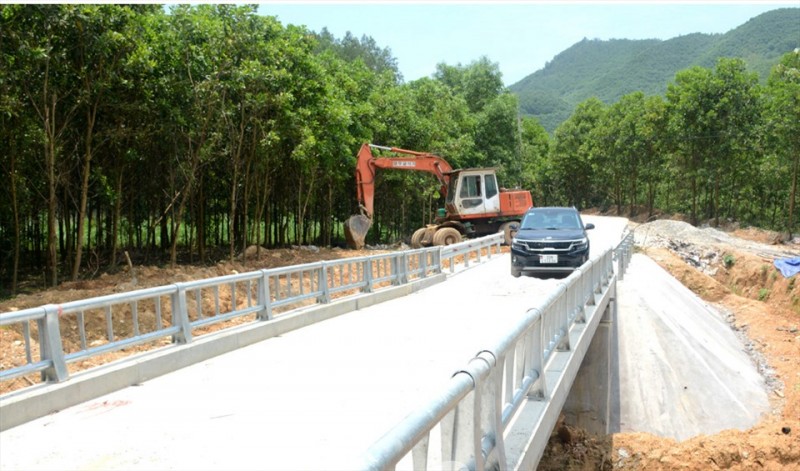 Nâng cao đời sống người dân vùng đồng bào dân tộc thiểu số - ảnh 1